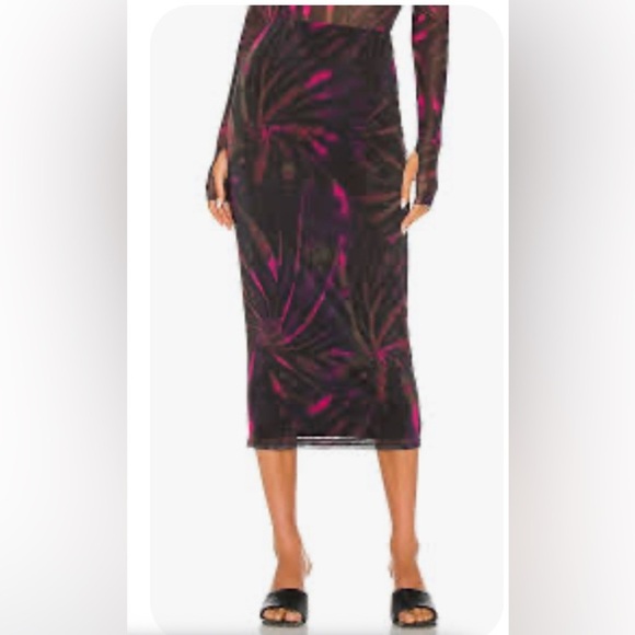 AFRM spiral print stretchy size XS Black Pink combo NWOT - Picture 1 of 6